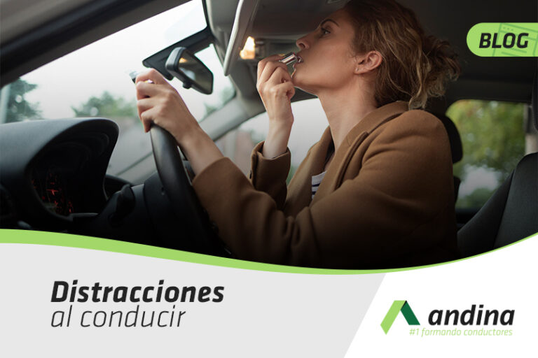 Distracciones al conducir: pequeños segundos que pueden cambiarlo todo